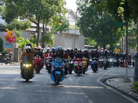 Bryant Peter Budijanto dan Irwan Cipto Resmikan Tracker Store Head Quarter di Bandung, 400 Riders Ramaikan Riding Bareng